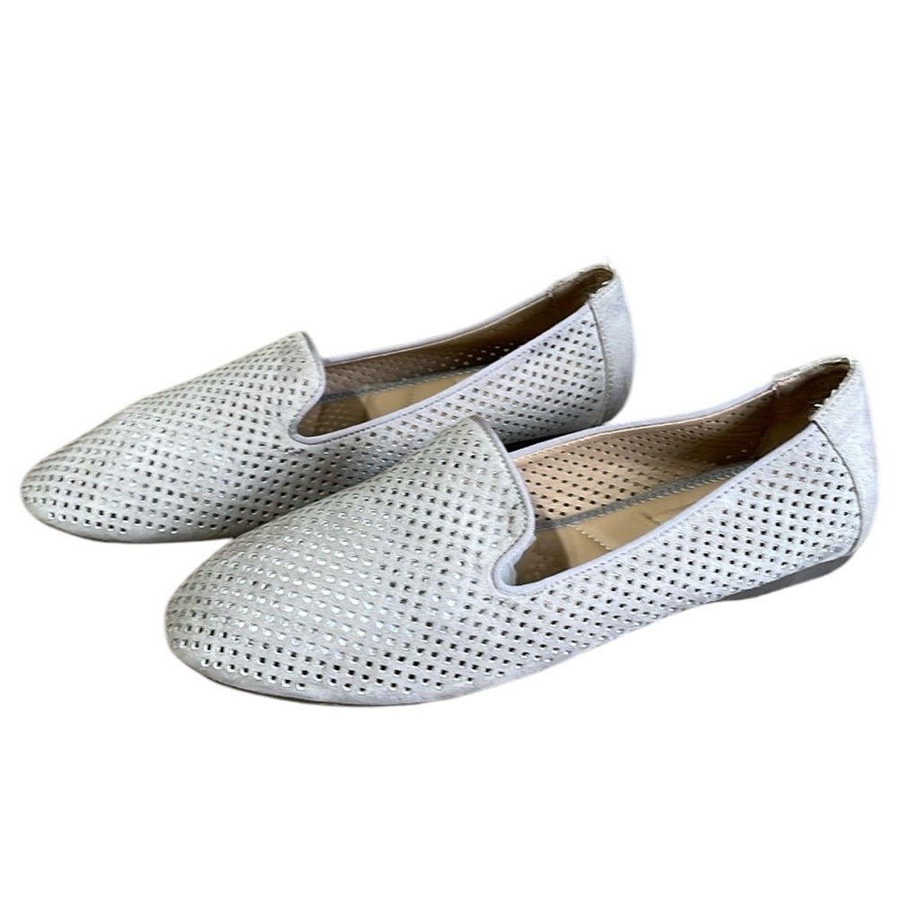 ME TOO WOMENS TAN FLAT ROUND TOE MICRO SUEDE LOAFERS SIZE 8-1/2